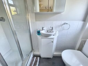 En suite- click for photo gallery